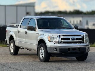 2014 Ford F-150 XLT Pickup 4D 5 1/2 ft