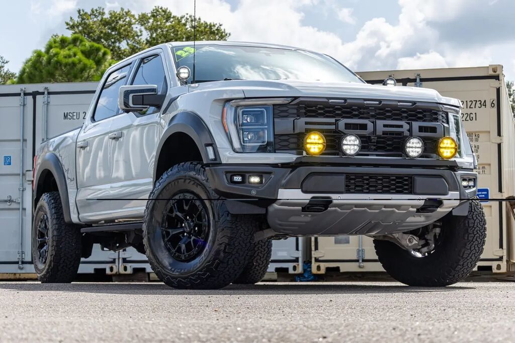 2023 Ford F-150 Raptor — photo 1 of 13