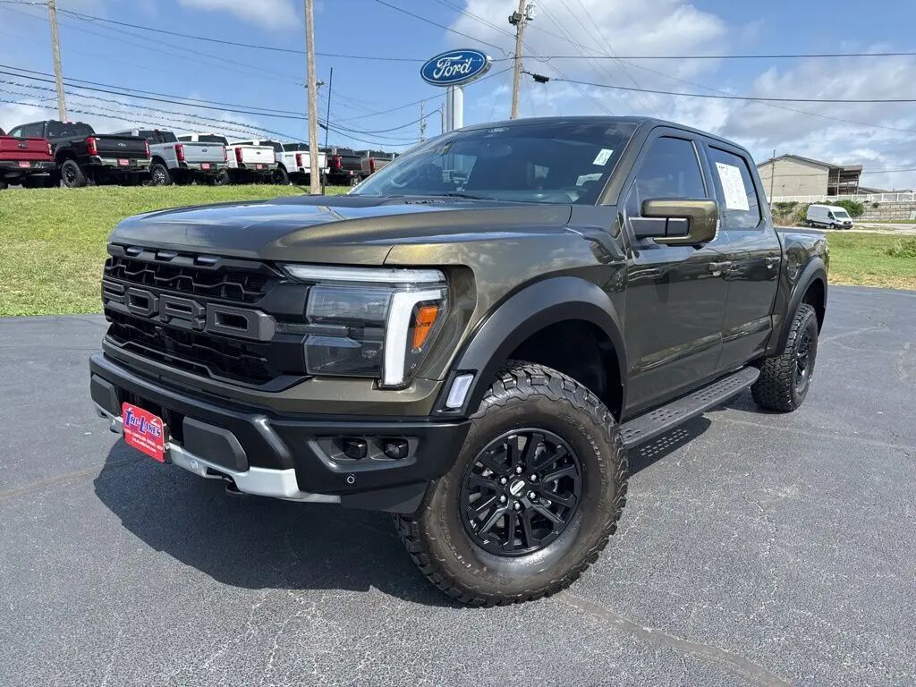 2025 Ford F-150 Raptor — photo 1 of 13