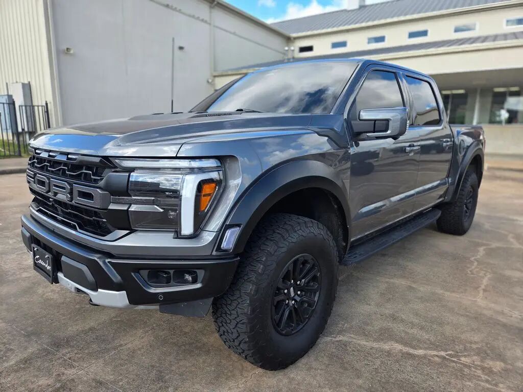 2025 Ford F-150 Raptor — photo 1 of 13