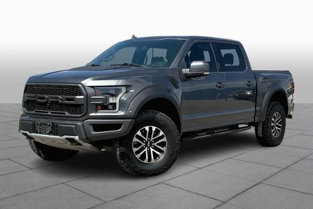 2019 Ford F-150 Raptor — photo 1 of 2