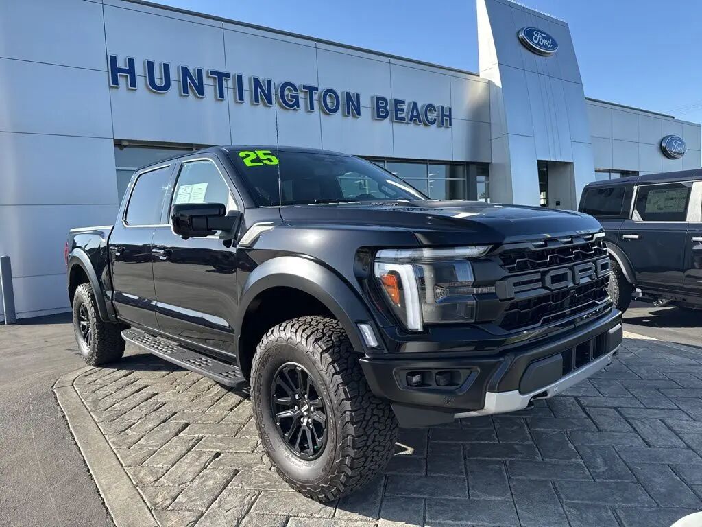 2025 Ford F-150 Raptor — photo 1 of 13