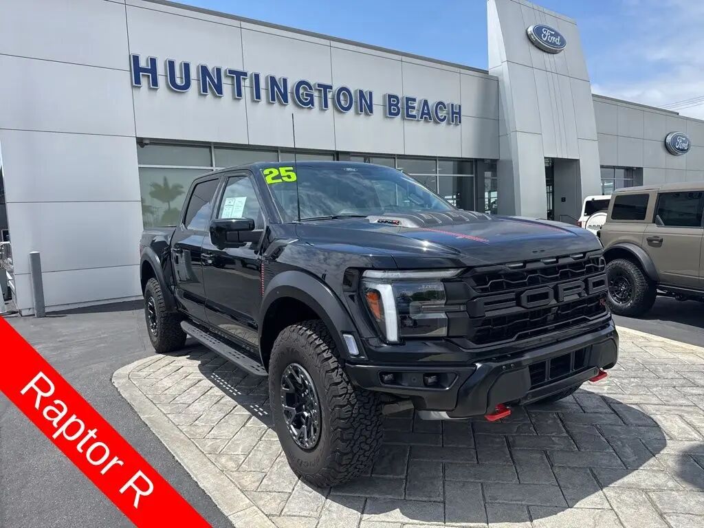 2025 Ford F-150 Raptor — photo 1 of 13