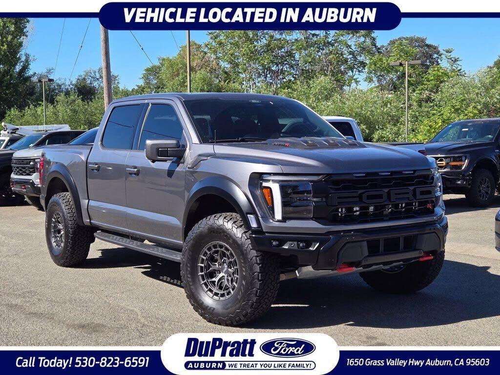 2025 Ford F-150 Raptor — photo 1 of 1