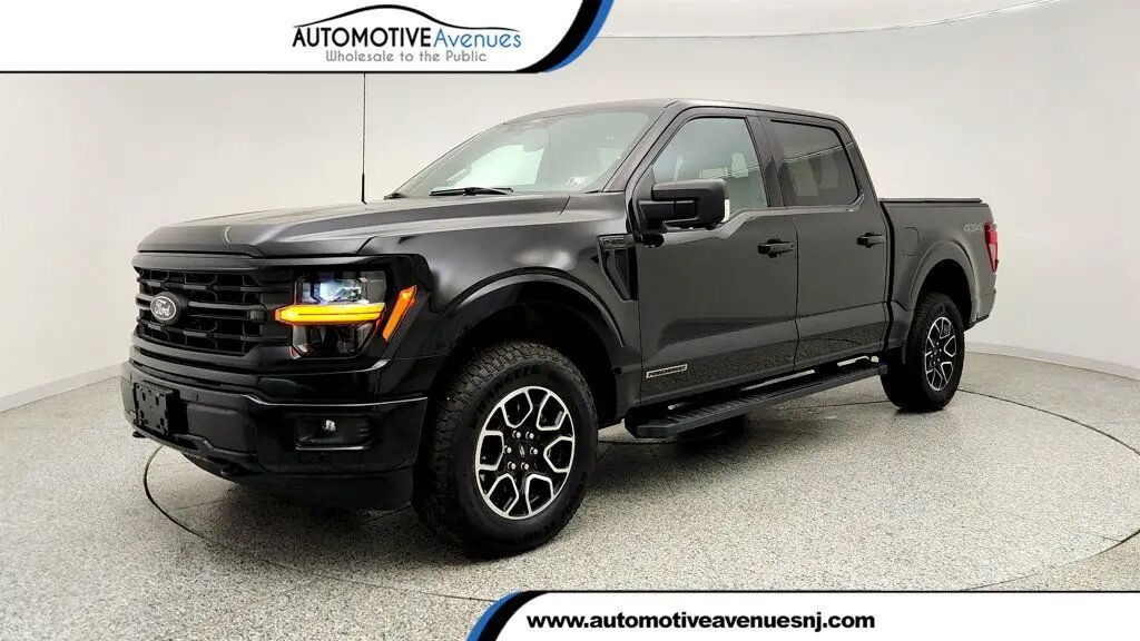 2025 Ford F-150 XLT — photo 1 of 13