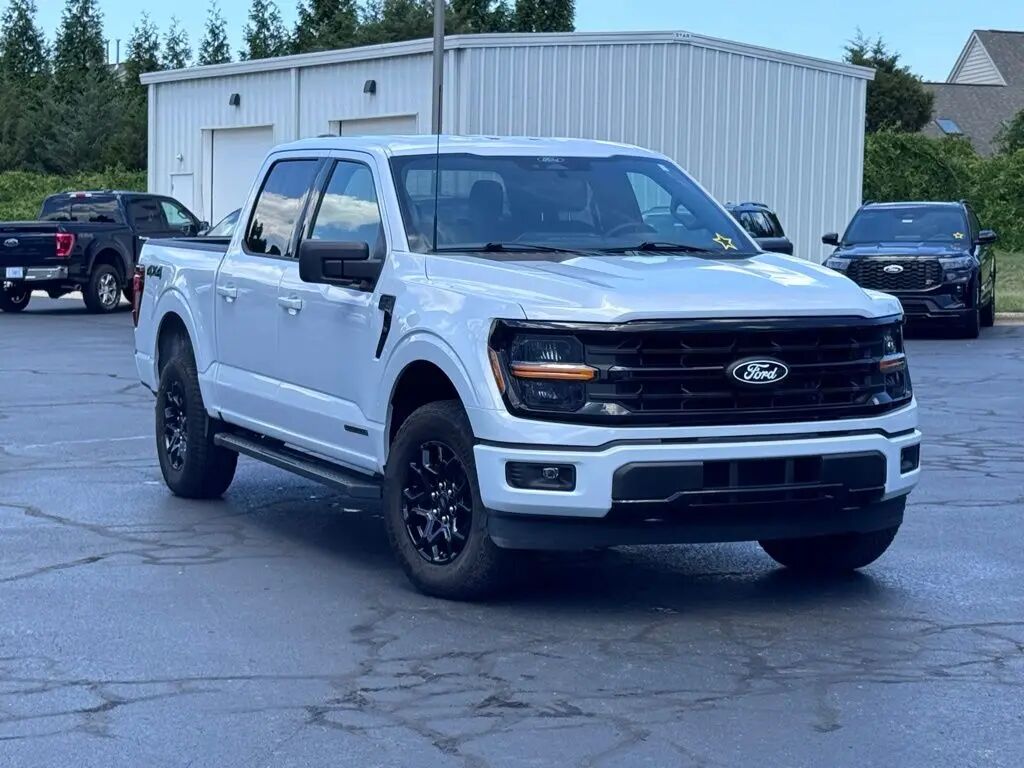 2025 Ford F-150 XLT — photo 1 of 13