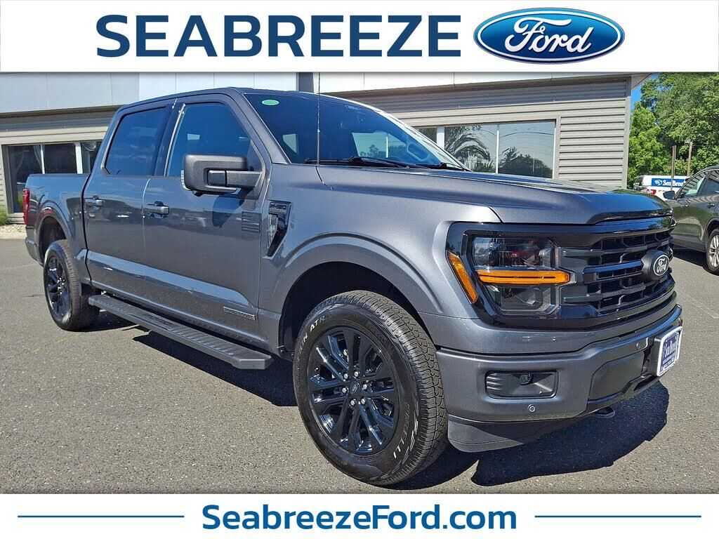 2025 Ford F-150 XLT — photo 1 of 1