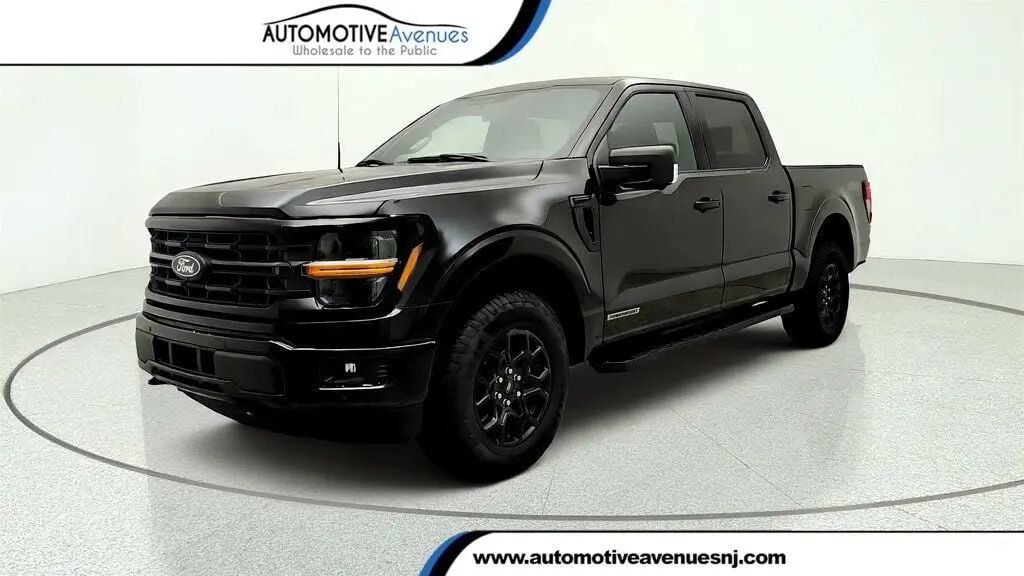 2025 Ford F-150 XLT — photo 1 of 13