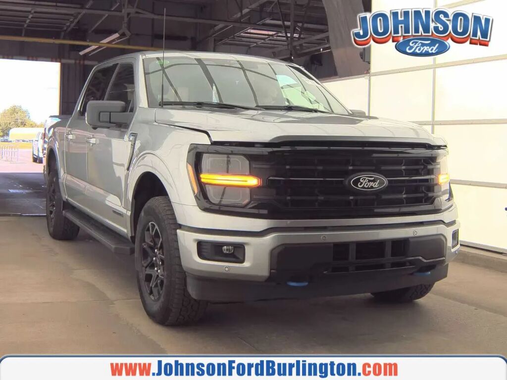 2024 Ford F-150 XLT — photo 1 of 8