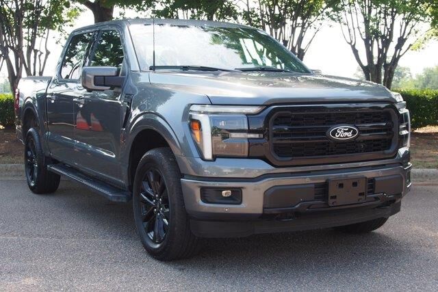 2025 Ford F-150 Lariat — photo 1 of 13