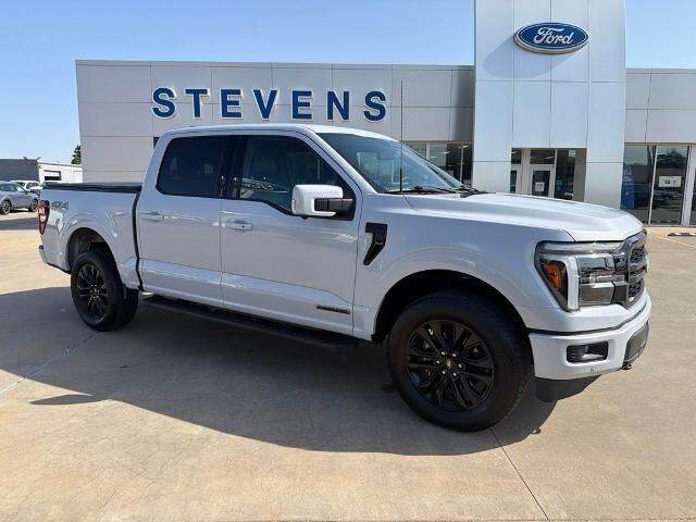 2025 Ford F-150 Lariat — photo 1 of 13
