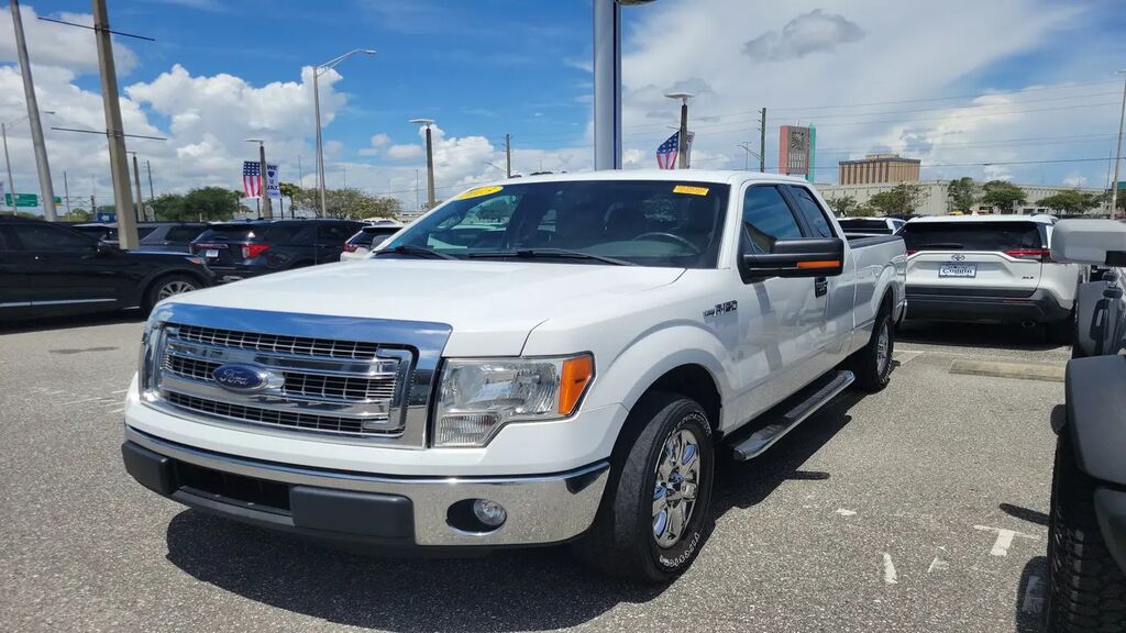 2013 Ford F-150 XLT — photo 1 of 9