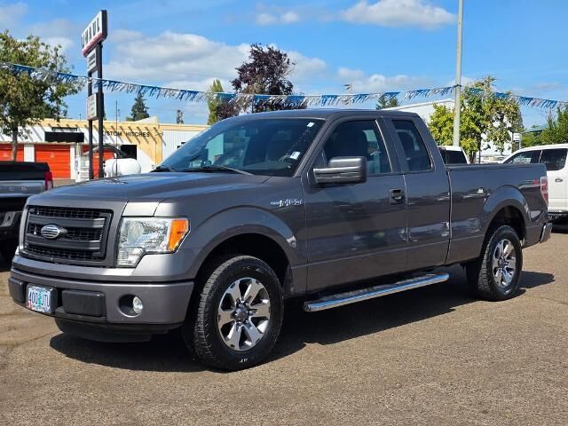 2013 Ford F-150 STX — photo 1 of 16