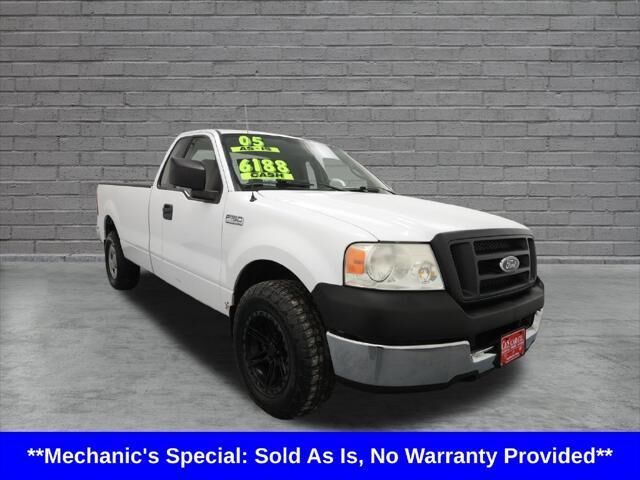 2005 Ford F-150 XL — photo 1 of 13