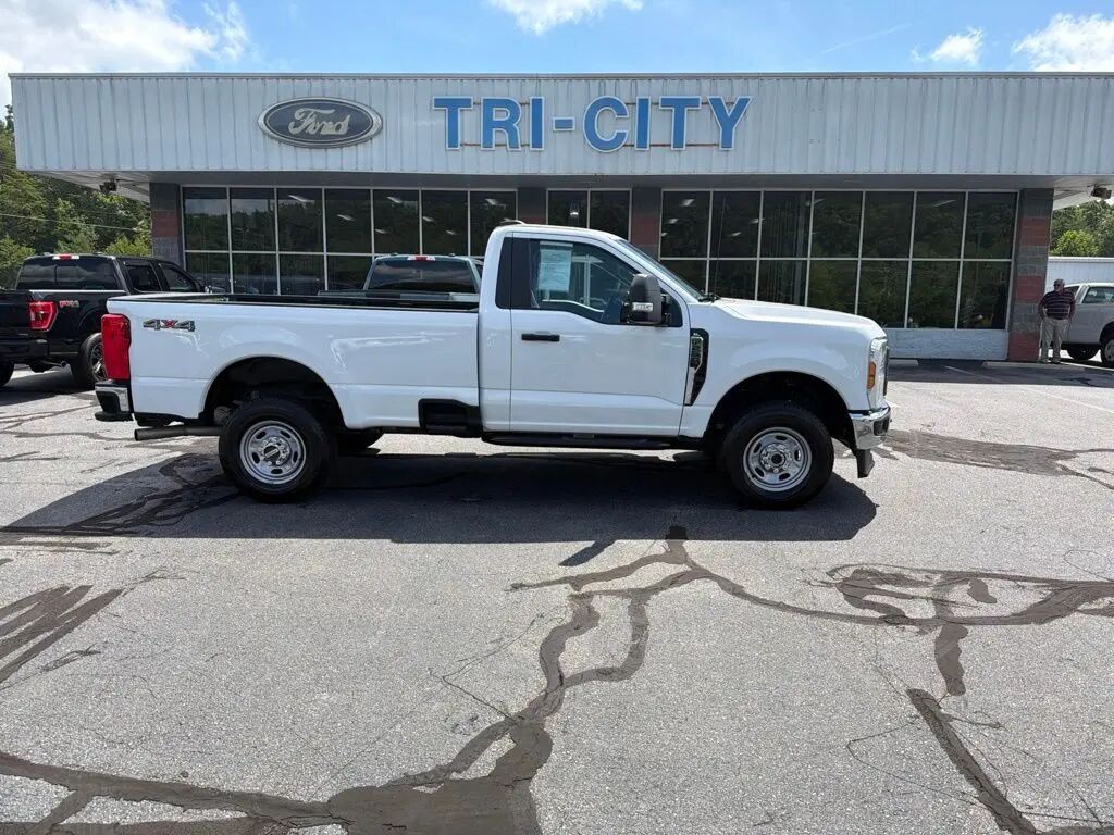 2024 Ford F-250 Super Duty XL — photo 1 of 13