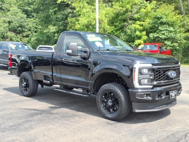 2025 Ford F-350 Super Duty XL