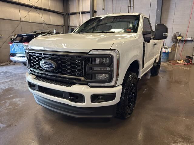 2025 Ford F-350 Super Duty XL