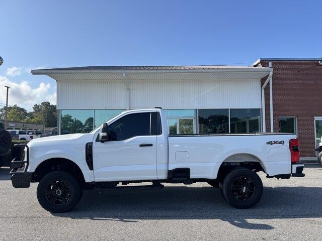 2025 Ford F-350 Super Duty XL