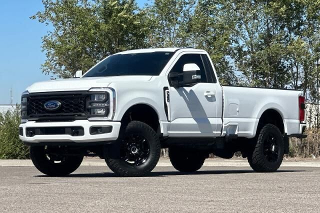 2025 Ford F-350 Super Duty XL