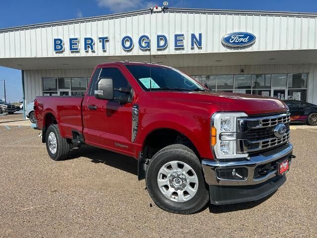 2023 Ford F-350 Super Duty XLT