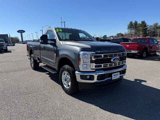2026 Ford F-350 Super Duty XLT