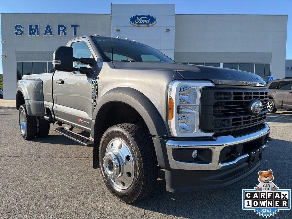 2025 Ford F-450 Super Duty XL — photo 1 of 1