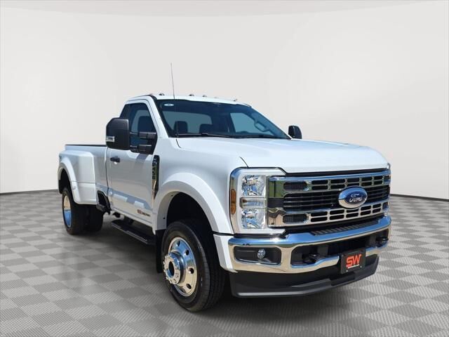 2026 Ford F-450 Super Duty XLT