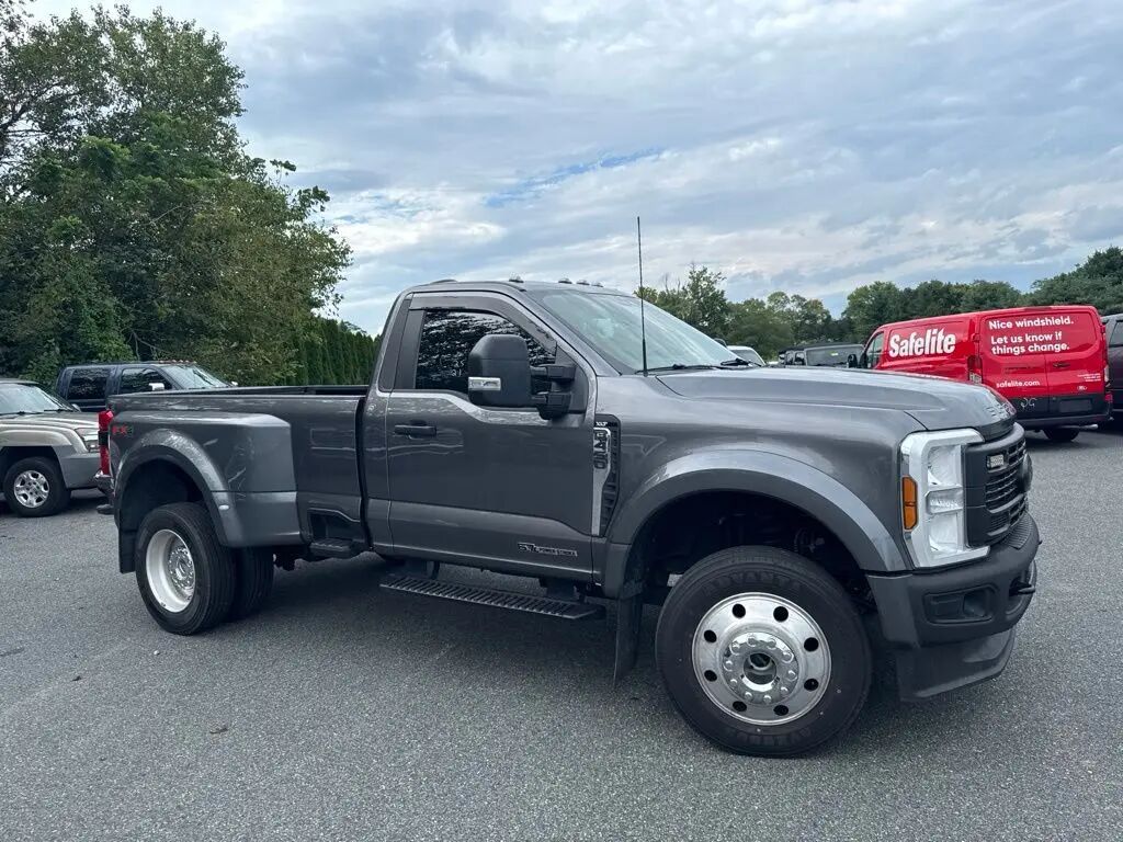 2025 Ford F-450 Super Duty XL — photo 1 of 13
