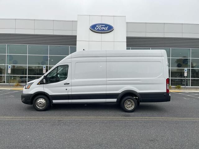 2025 Ford Transit 350 HD — photo 1 of 13