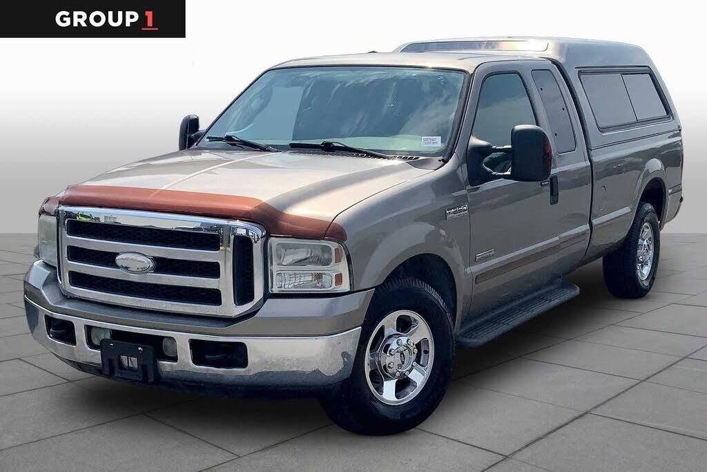 2005 Ford F-250 Super Duty Lariat — photo 1 of 1