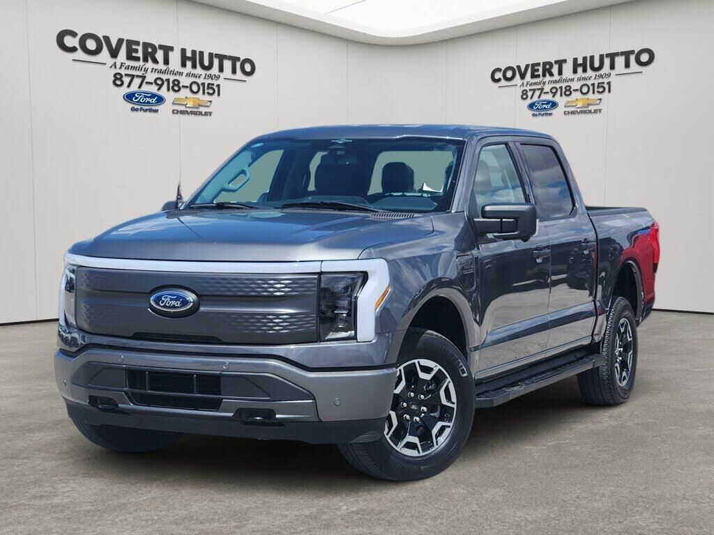 2023 Ford F-150 Lightning XLT — photo 1 of 1