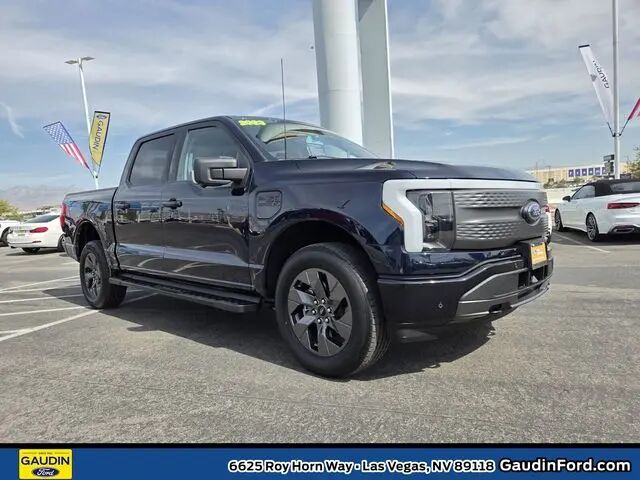 2023 Ford F-150 Lightning XLT — photo 1 of 13