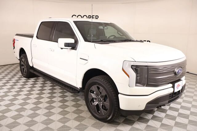 2023 Ford F-150 Lightning Lariat