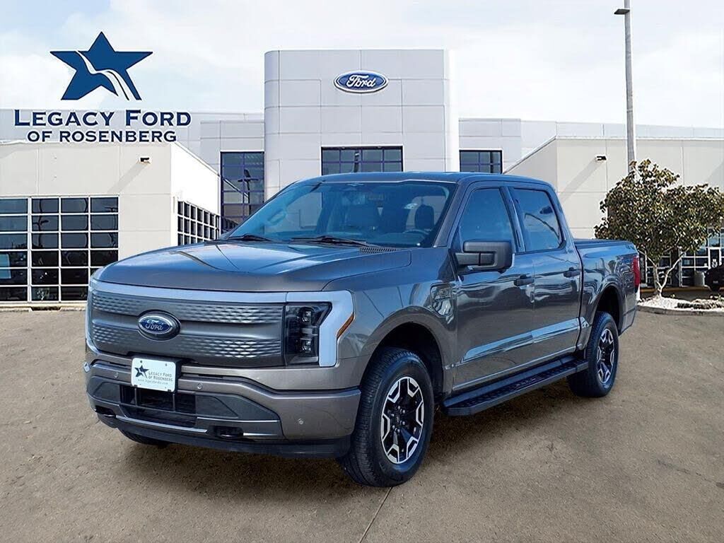 2023 Ford F-150 Lightning XLT — photo 1 of 1
