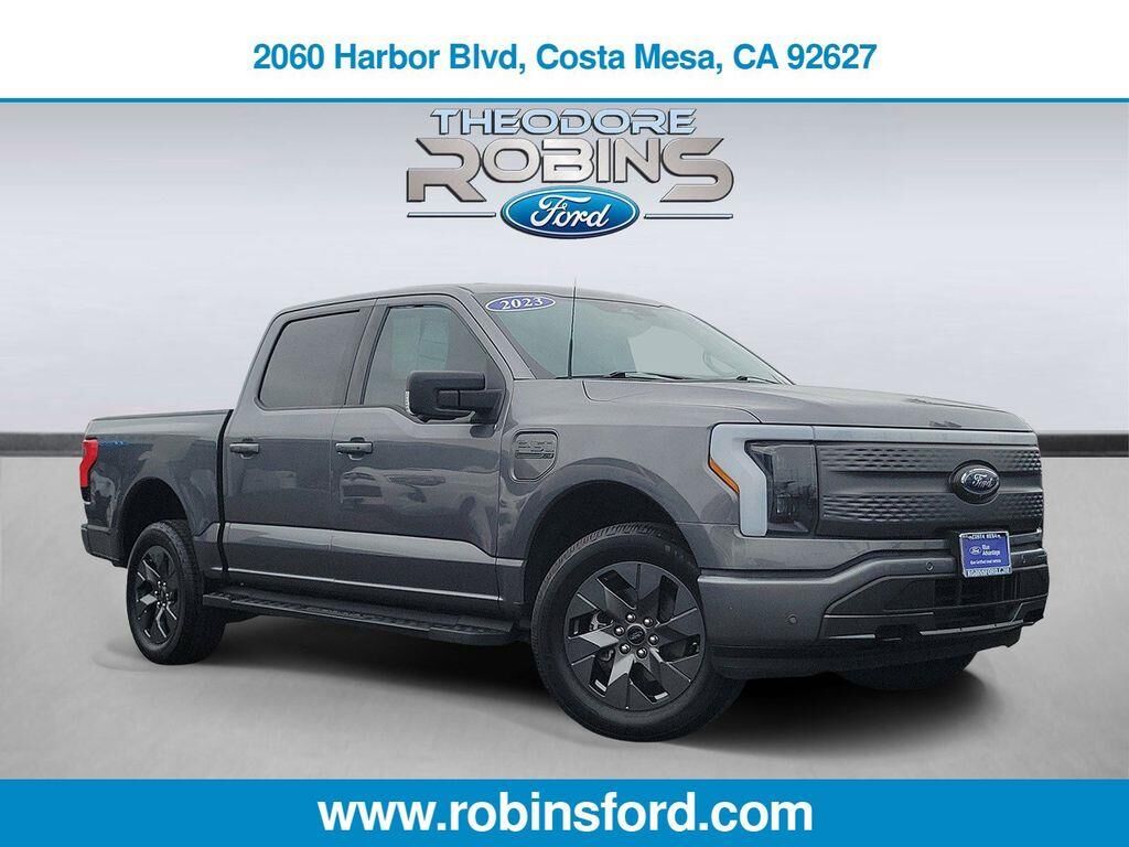 2023 Ford F-150 Lightning XLT — photo 1 of 1