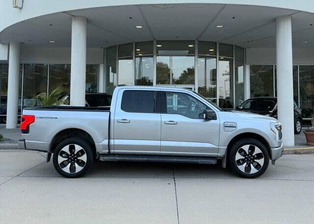 2023 Ford F-150 Lightning XLT — photo 1 of 1