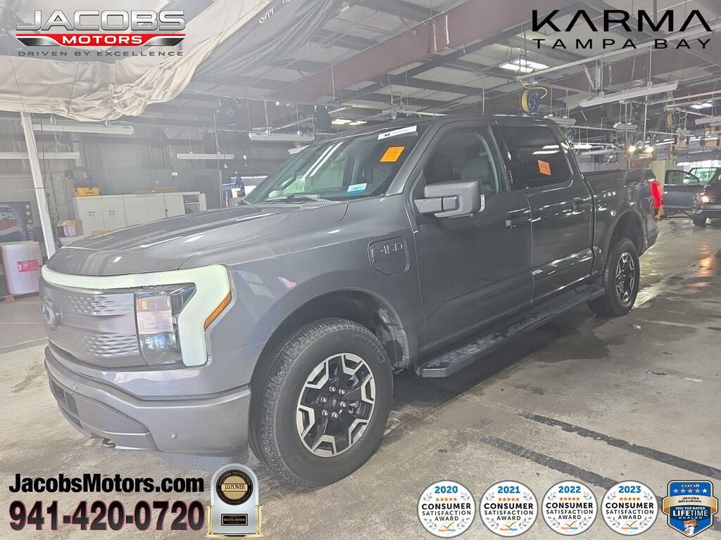 2023 Ford F-150 Lightning XLT — photo 1 of 13