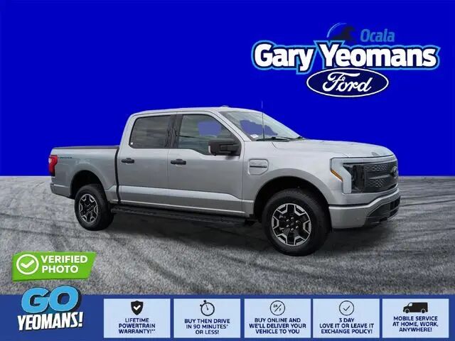 2023 Ford F-150 Lightning XLT — photo 1 of 13