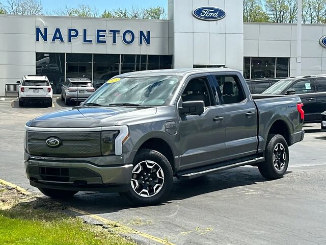 2023 Ford F-150 Lightning XLT