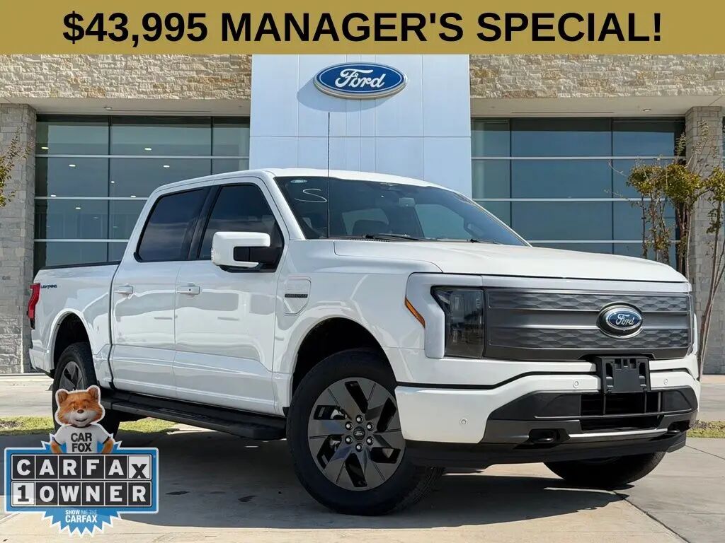 2023 Ford F-150 Lightning Lariat — photo 1 of 13