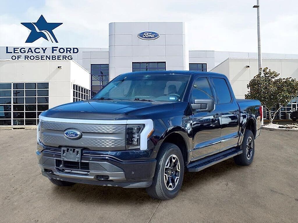 2023 Ford F-150 Lightning XLT — photo 1 of 1