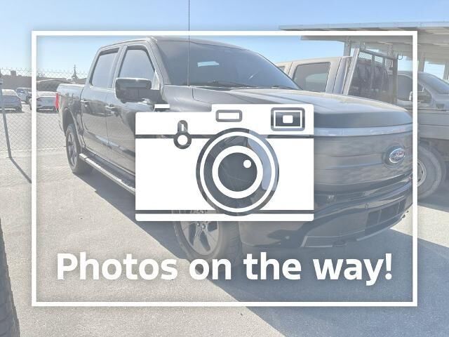2022 Ford F-150 Lightning Lariat
