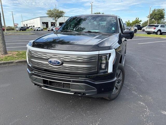 2023 Ford F-150 Lightning Lariat