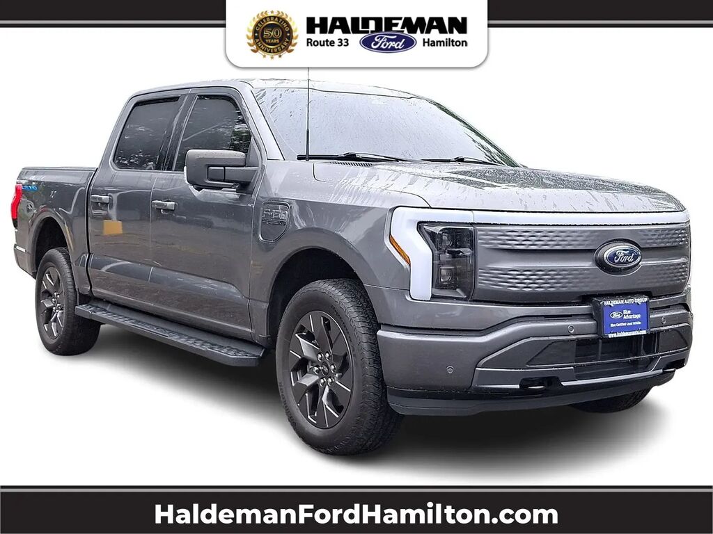 2023 Ford F-150 Lightning XLT — photo 1 of 13