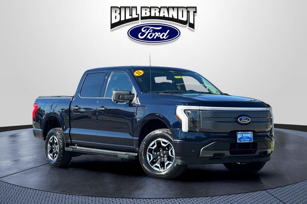 2023 Ford F-150 Lightning XLT — photo 1 of 13