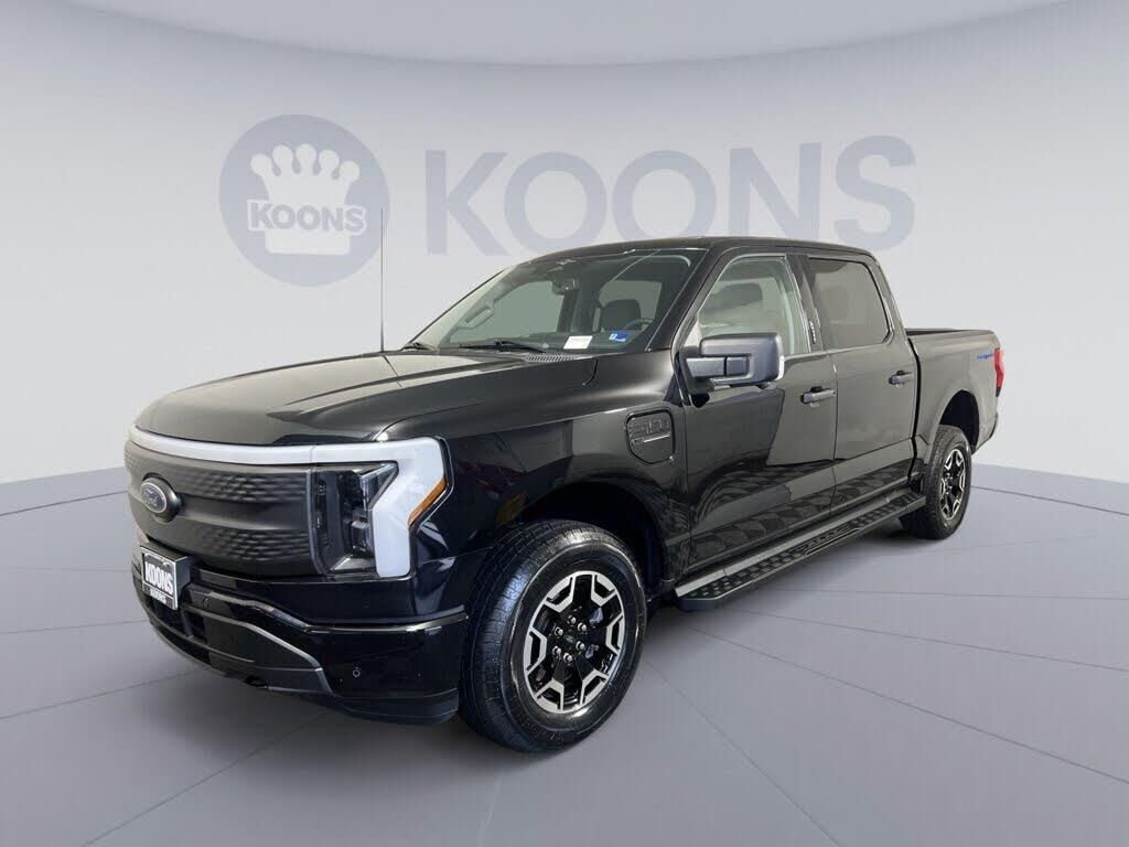 2023 Ford F-150 Lightning XLT — photo 1 of 1