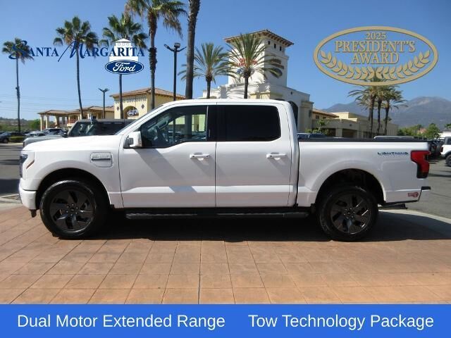 2023 Ford F-150 Lightning Lariat