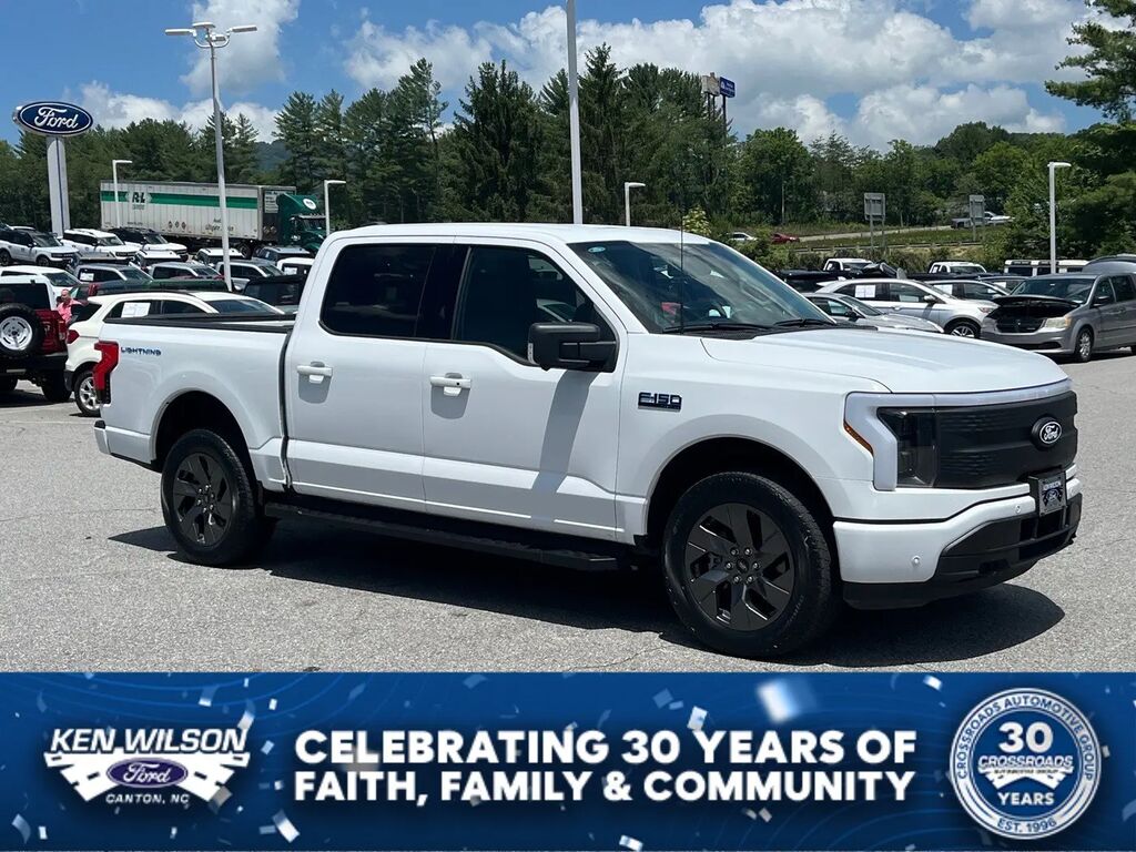 2024 Ford F-150 Lightning Flash — photo 1 of 13
