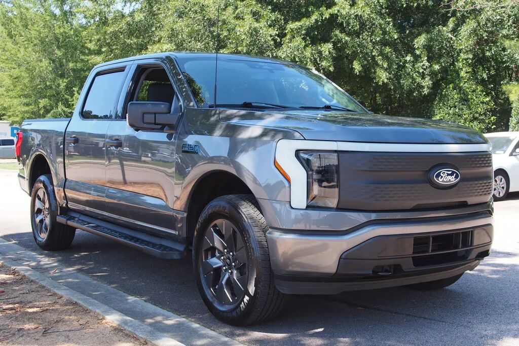 2024 Ford F-150 Lightning XLT — photo 1 of 13