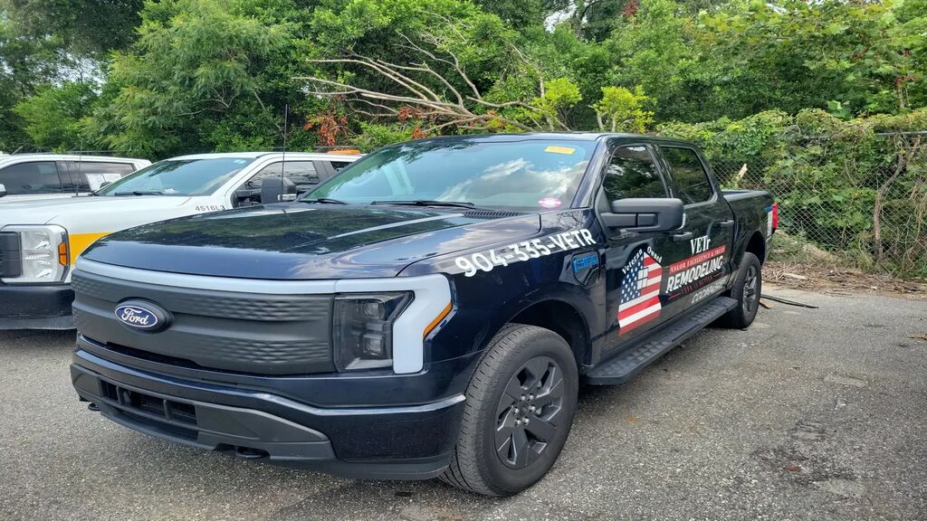 2024 Ford F-150 Lightning XLT — photo 1 of 4